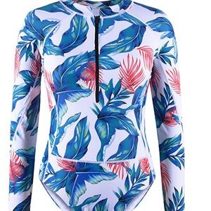 NWT Long sleeve rash-guard style swim suit!